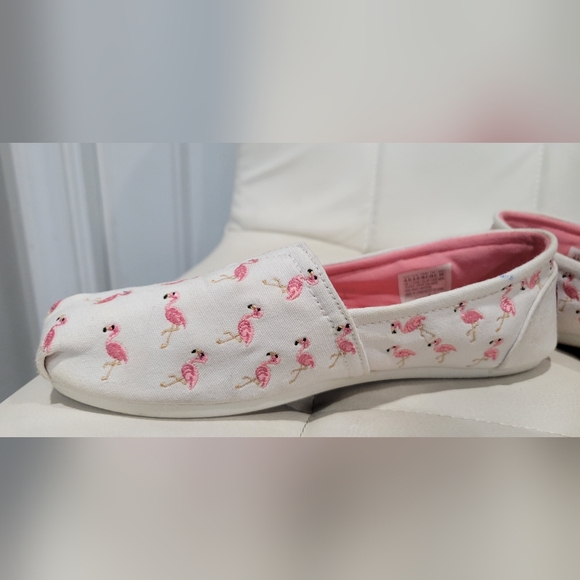 BOBS from Skechers Flamingo Print Flats - White and Pink - Picture 4 of 7